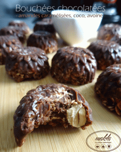 Lire la suite à propos de l’article Bouchées chocolatées sans cuisson | Amandes caramélisées – Coco – Avoine