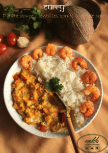 Lire la suite à propos de l’article Curry de patate douce, lentilles corail et lait de coco