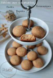 Lire la suite à propos de l’article Sablés aux cacahuètes | Recette facile, rapide et économique