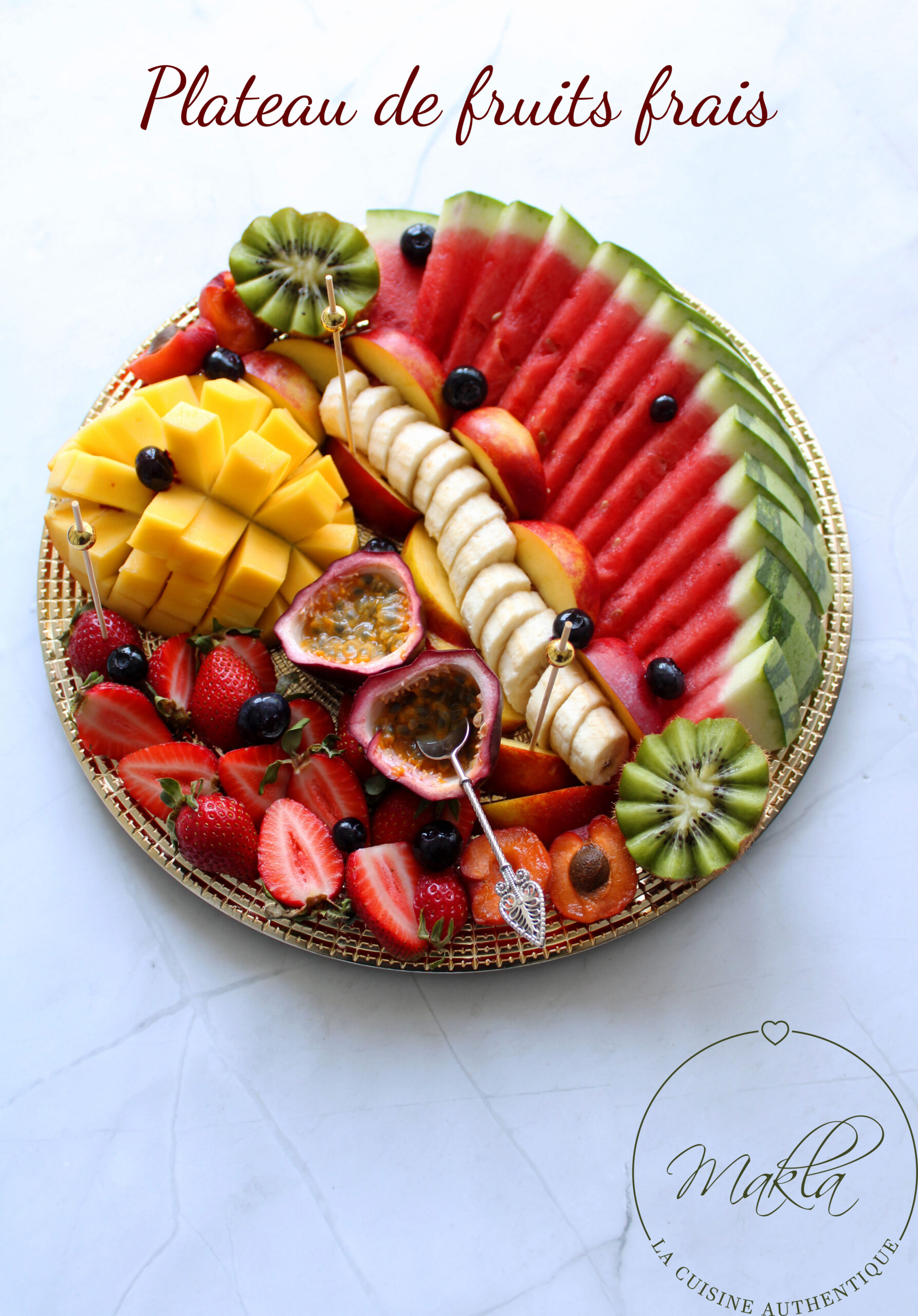 Lire la suite à propos de l’article Plateau de fruits frais | Idée dessert frais et coloré